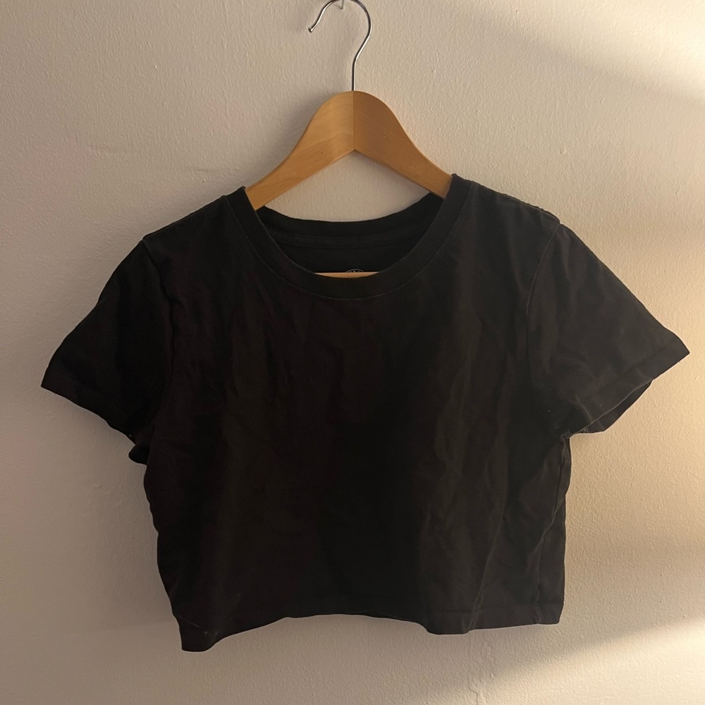 Black Cropped Cotton Tee - UO